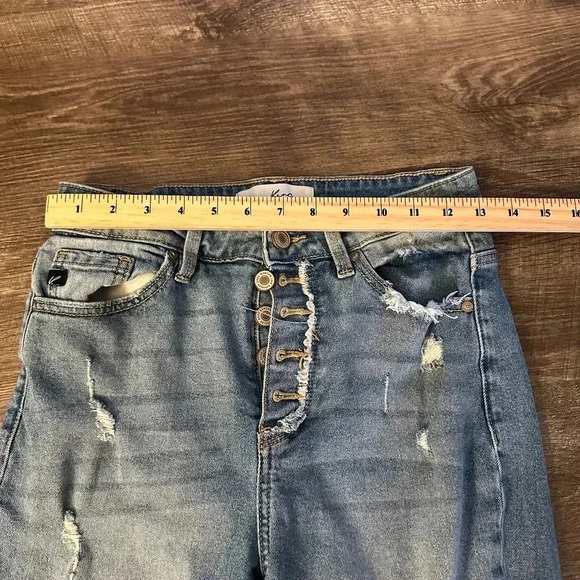 KanCan Distressed Button Fly Capri Jeans size 26 - Picture 2 of 6